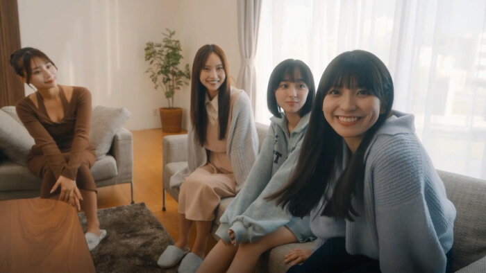 Roommates, Romance, and Ringing Hearts Download Free